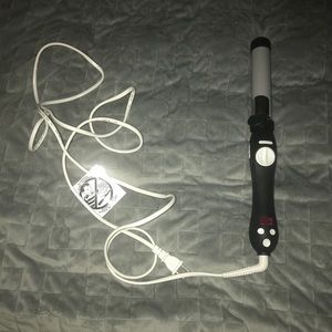 Beachwaver Curler Wand 1.25